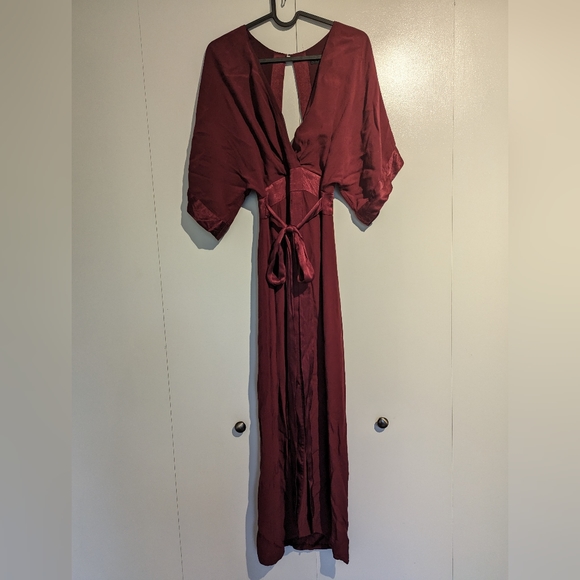 Adelyn Rae - Kimono dress in burgundy, size XS - Picture 3 of 5